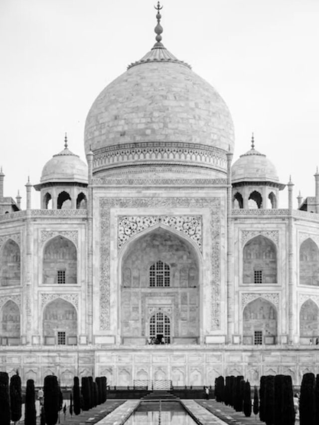 Taj Mahal is at second place in the world, then who is at first position in the top 10?